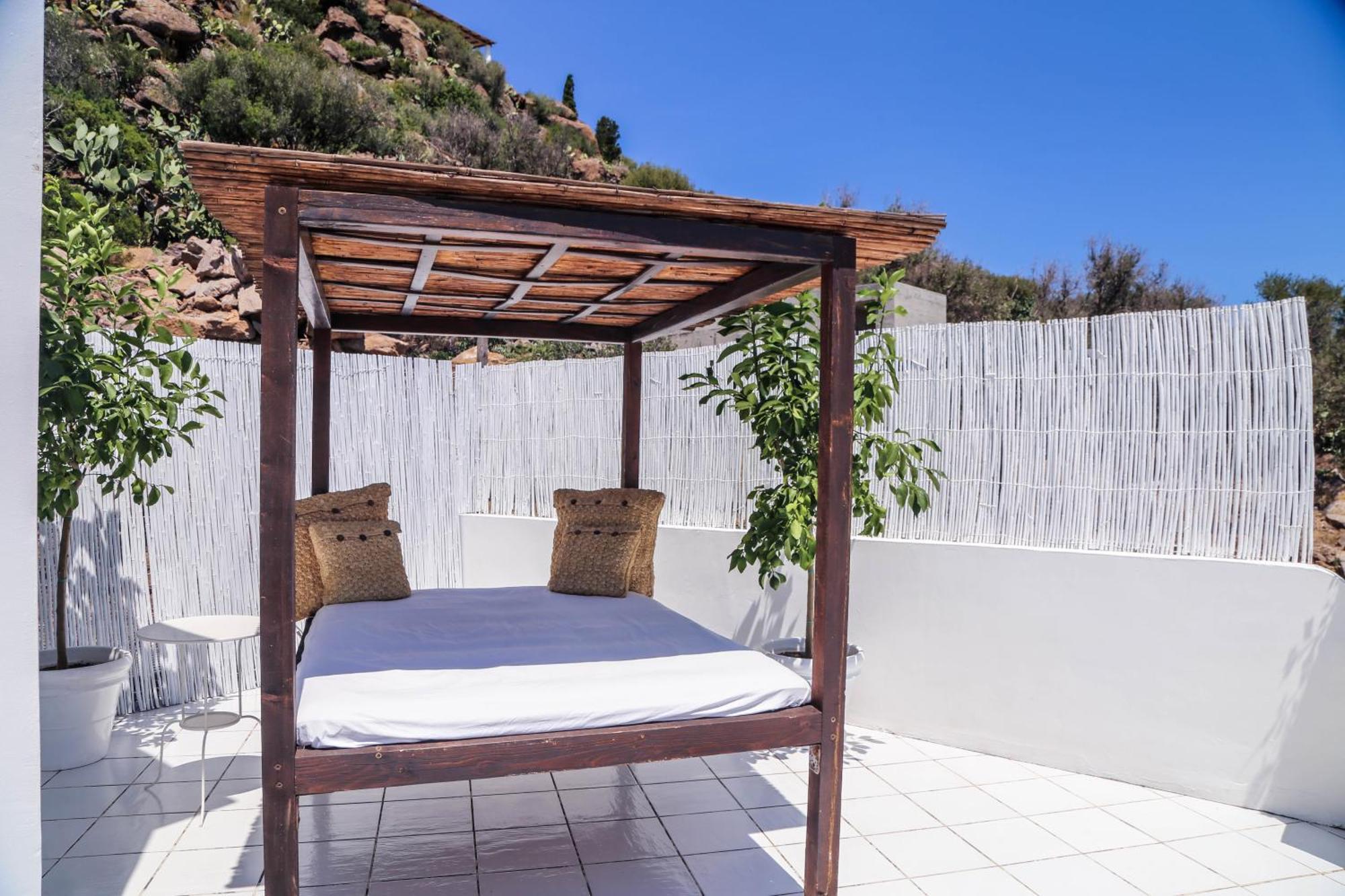 Quartara Boutique Hotel Panarea Exterior photo